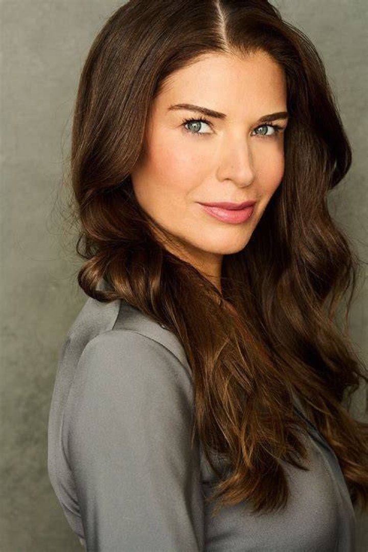 Adrienne Janic | Bio, Age, Net Worth, Relationship, Career
