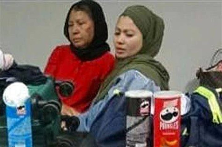 Alaviyah Hanaffe and Mother Siti Aishah Awang Charges