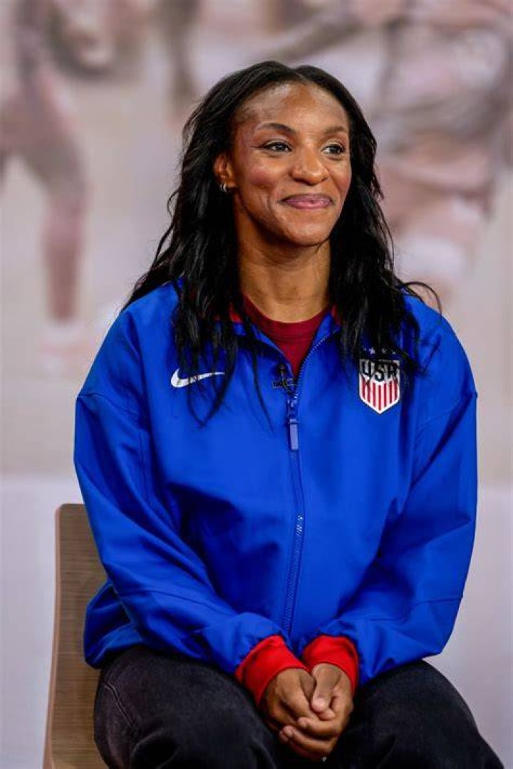 Crystal Dunn Net Worth