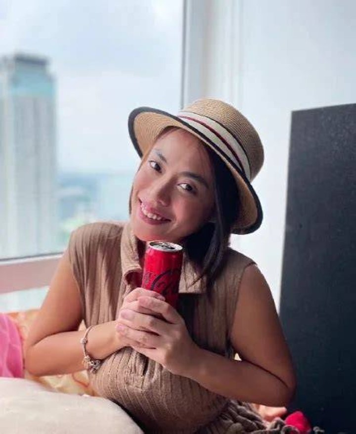 Kim Molina doing paid promotions