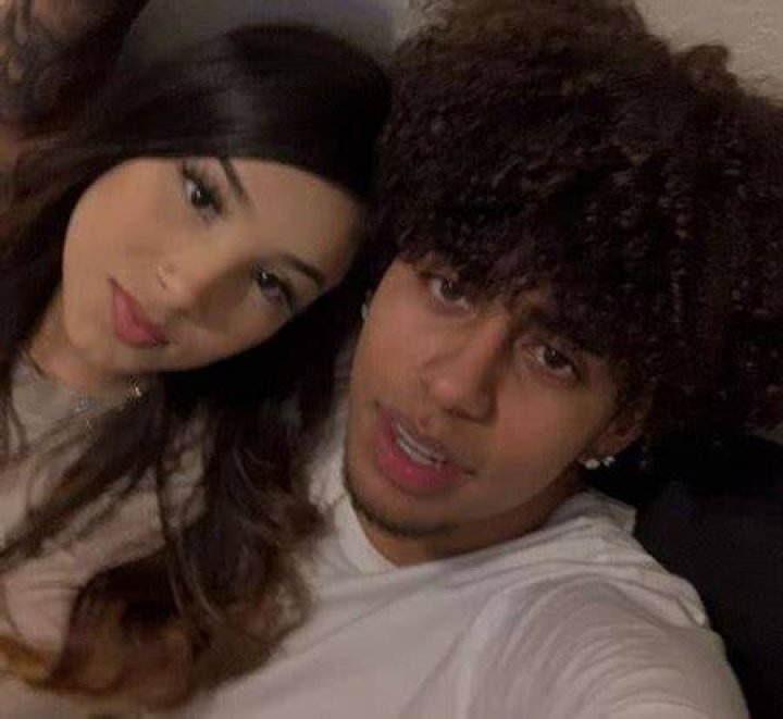 Lina Goldi started dating her boyfriend Vincent Whitaker in 2020