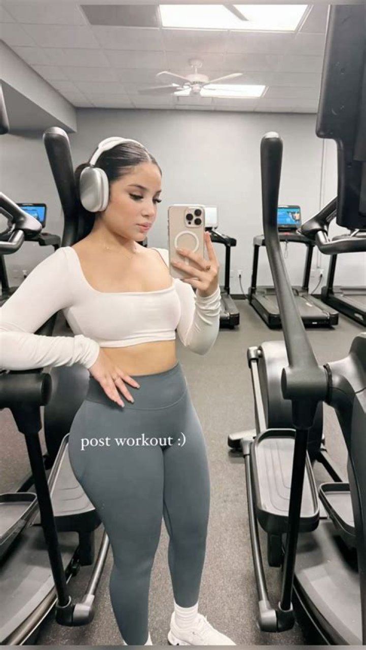 Lina Goldi's first Instagram picture