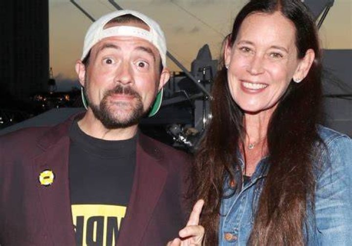 Who is Kevin Smith wife Jennifer Schwalbach Smith? Her net worth, wiki-bio.